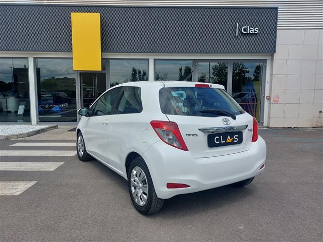 TOYOTA Yaris 05879925_VO38013080