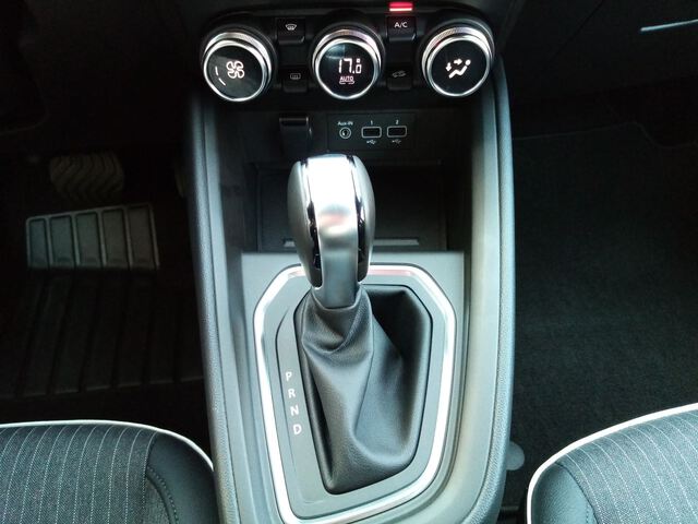 Inside Clio  Azul Celadon