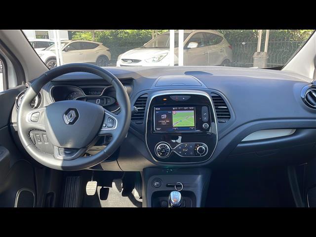 RENAULT Captur 02640329_VO38043366