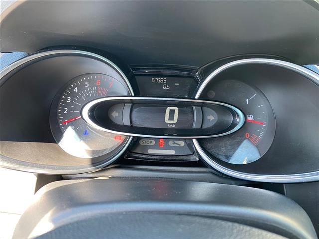RENAULT Clio 02640352_VO38043366