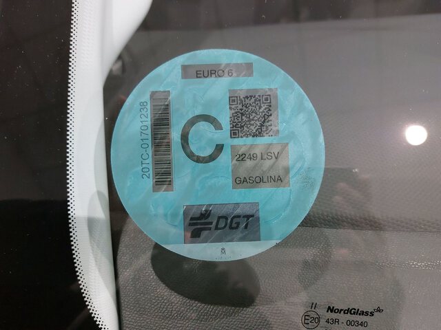 Inside Corsa  Gris Magnético