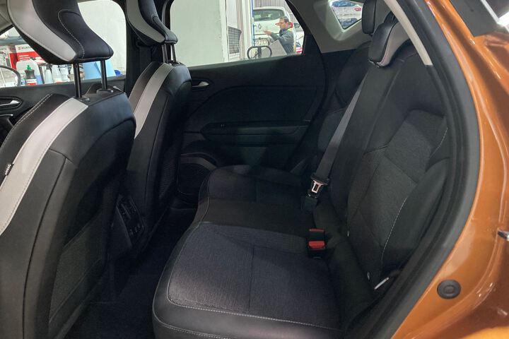 Inside Captur  Naranja Atakama con 