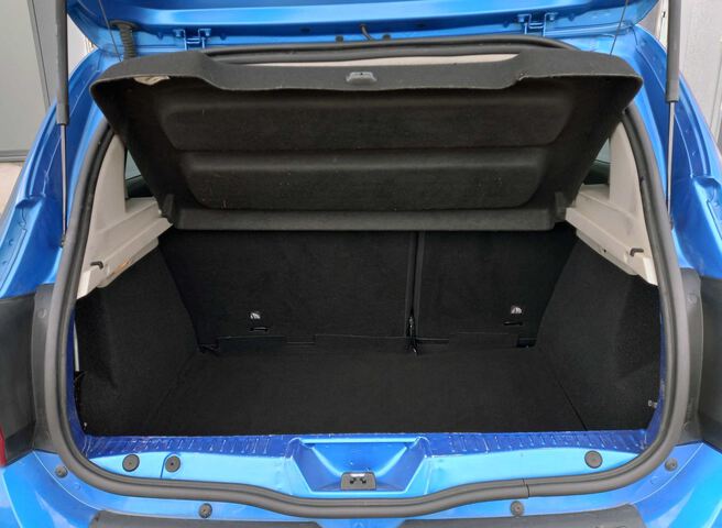 Inside Sandero Diesel  Azul Turquesa