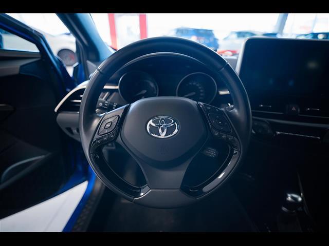 TOYOTA C HR 40002010_VO38053400