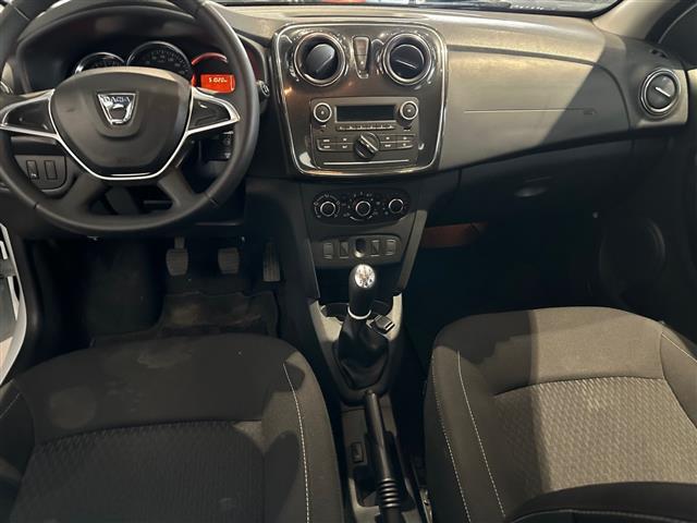 DACIA Sandero 04822320_VO38013042