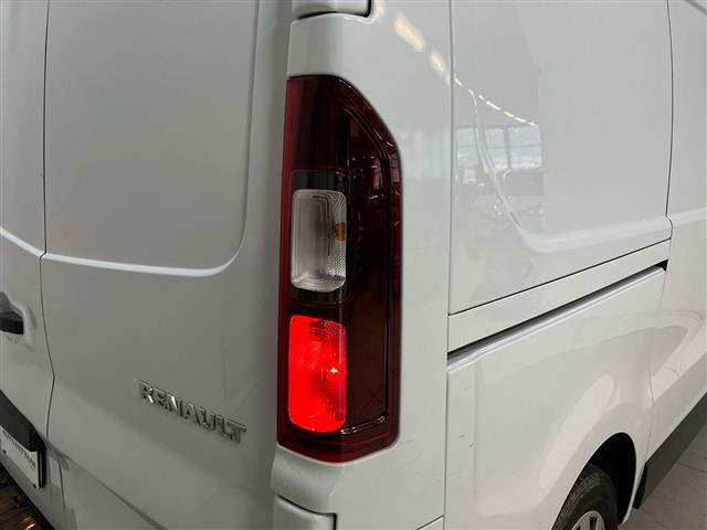 RENAULT Trafic 27 2019 00984766_VO38023207