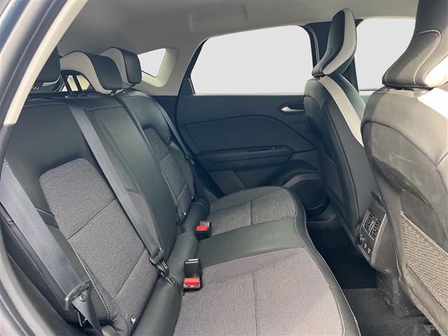 RENAULT Captur 05258148_VO38013034
