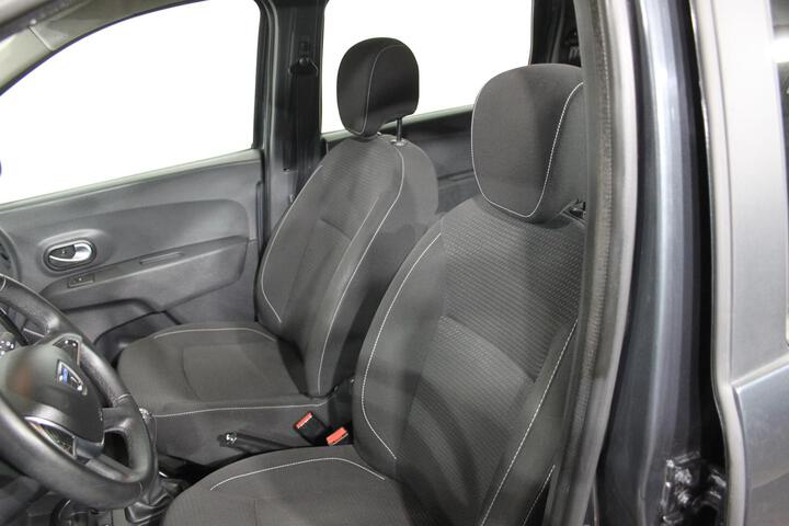 Inside Lodgy  Gris Cometa