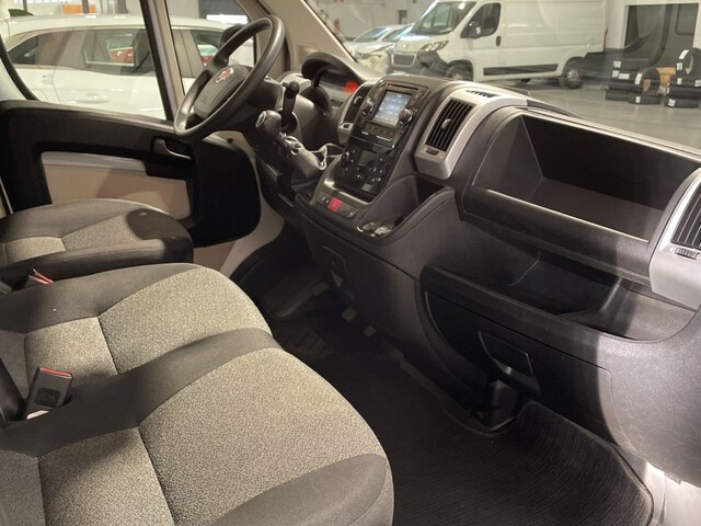 Inside Ducato Furgón Diesel  Blanco