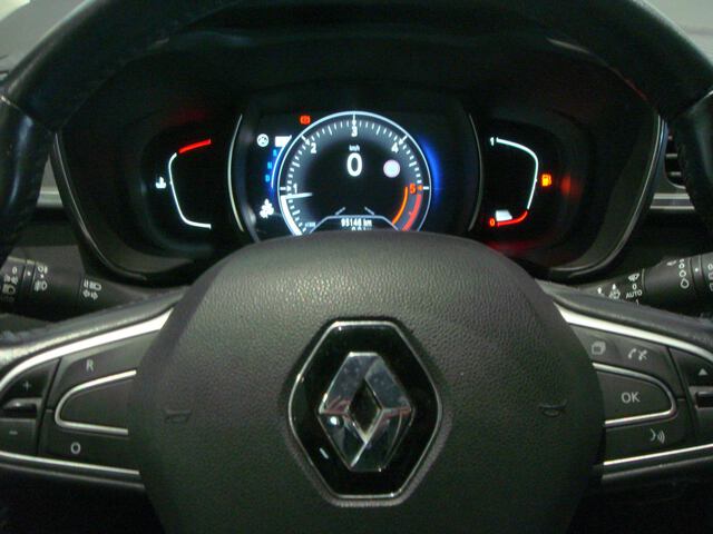 Inside Kadjar Diesel  Azul Cosmos
