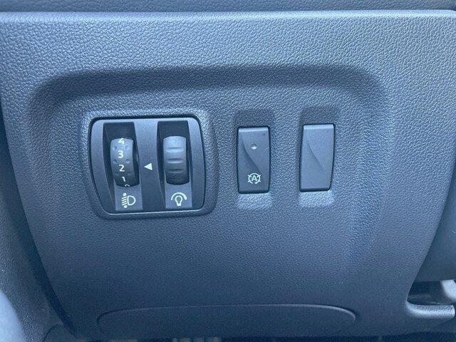 Inside Captur  Negro Brillante/Tech