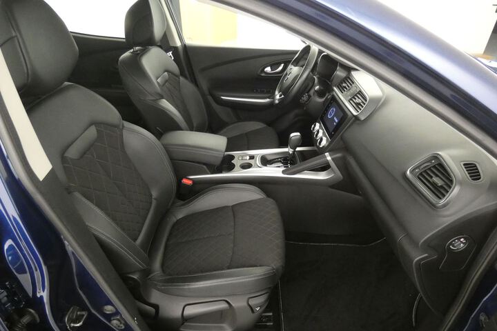 Inside Kadjar  Azul Cosmos