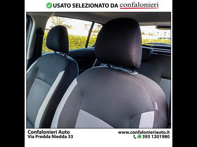 DACIA Sandero 00009565_VO38013165