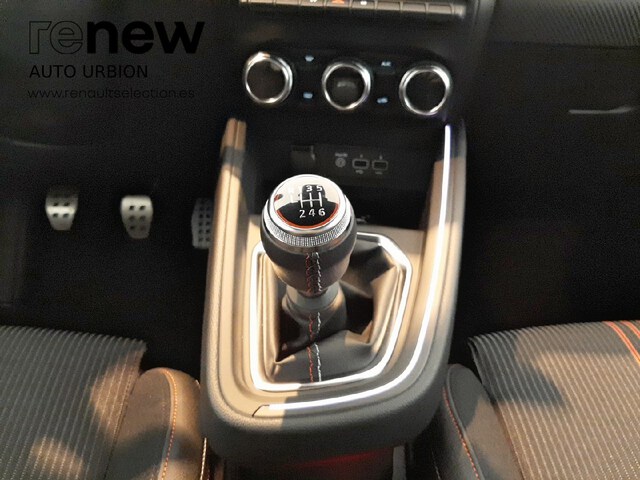 Inside Clio  Naranja