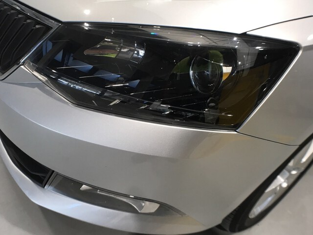 Inside Fabia  Plata Brillante