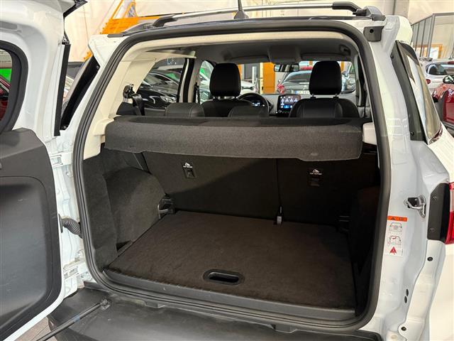 FORD EcoSport 00015520_VO38023184
