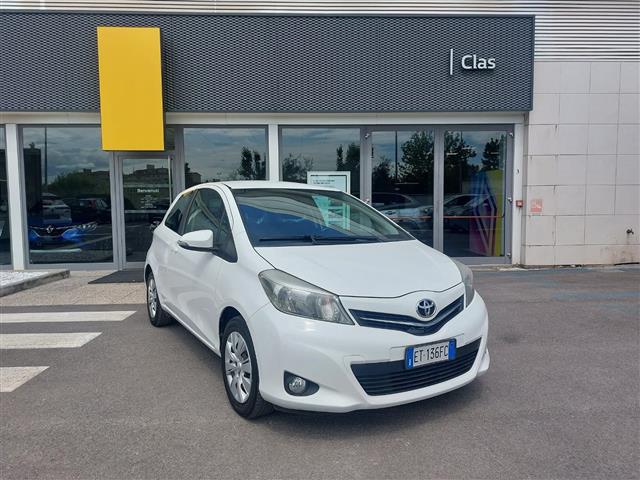 TOYOTA Yaris 05879925_VO38013080