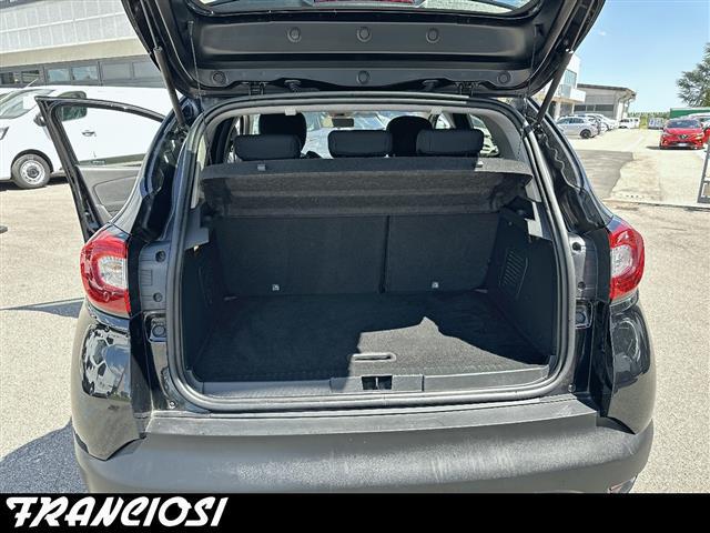 RENAULT Captur 00023126_VO38013018