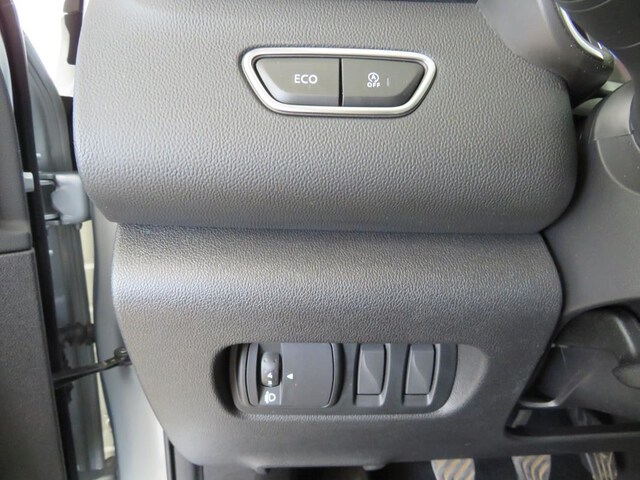 Inside Kadjar Diesel  Gris Highland