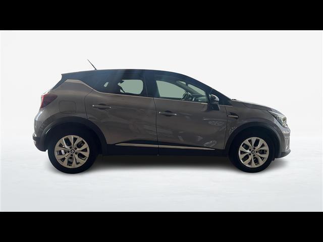 RENAULT Captur 00189304_VO38013059