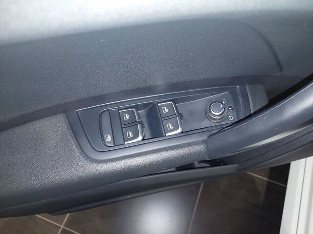Inside A1 Sportback  Blanco