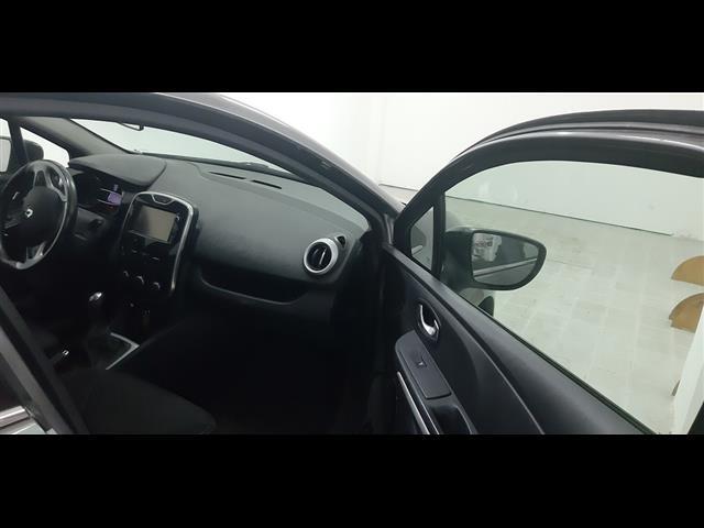 RENAULT Clio 00006512_VO38033579