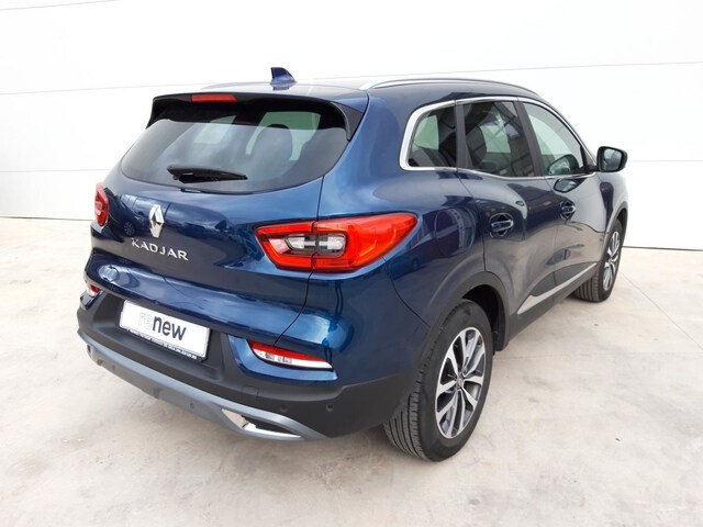 Outside Kadjar  Azul Cosmos