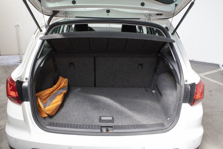 Inside Arona Diesel  Blanco Candy