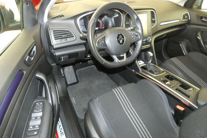 Inside Mégane Sport Tourer Diesel  Rojo Deseo