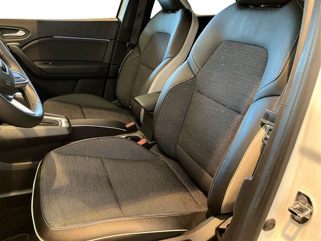 RENAULT Captur 00984792_VO38023207