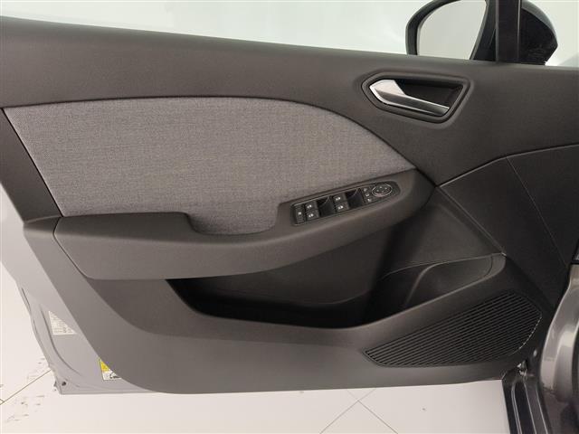 RENAULT Clio V 2023 00200055_VO38023507