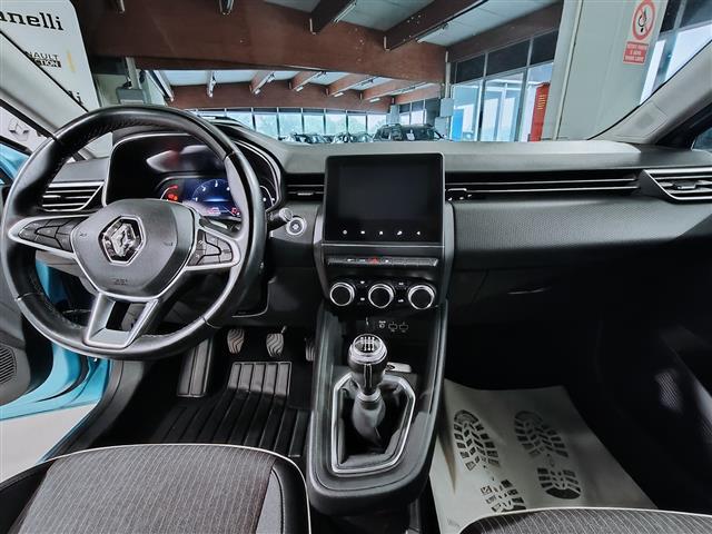 RENAULT Clio 00039377_VO38013022