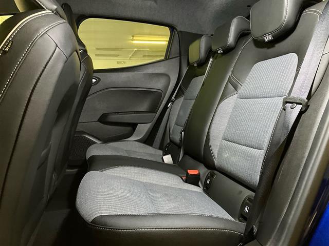 RENAULT Clio V 2023 00985362_VO38023207