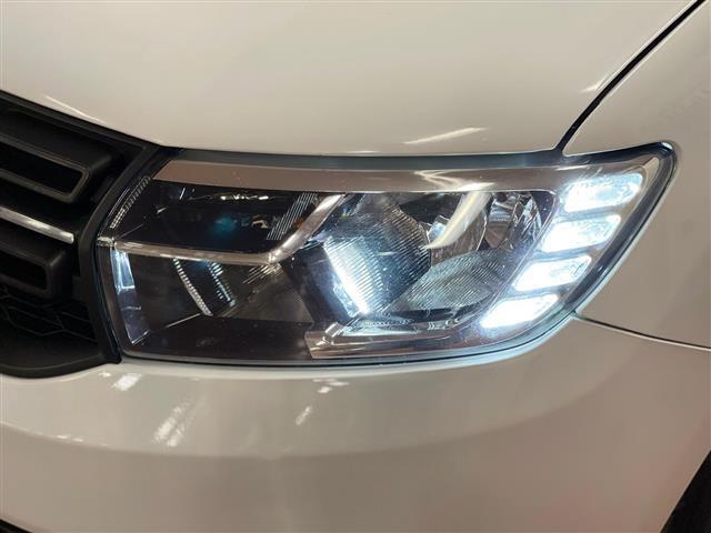 DACIA Sandero 01236940_VO38013065
