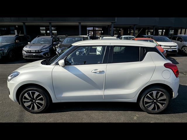 SUZUKI Swift VI 2017 00025733_VO38013404