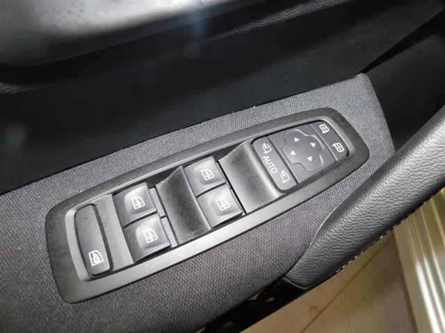 RENAULT Kadjar 03245894_VO38043894