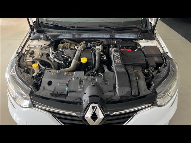 RENAULT Megane 00016077_VO38043670