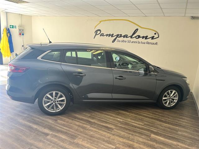 RENAULT Megane 03262884_VO38043894