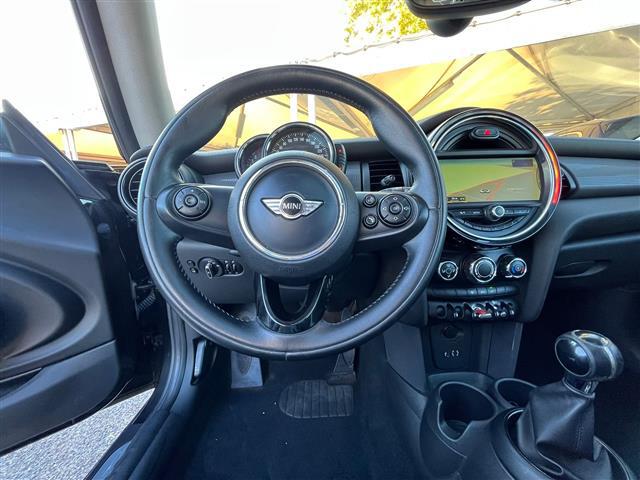 MINI Mini 02641695_VO38043366