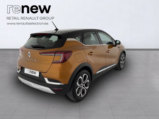 Outside Captur Diesel  Naranja Atakama con 