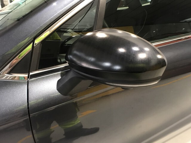 Inside Clio  Gris Titanium