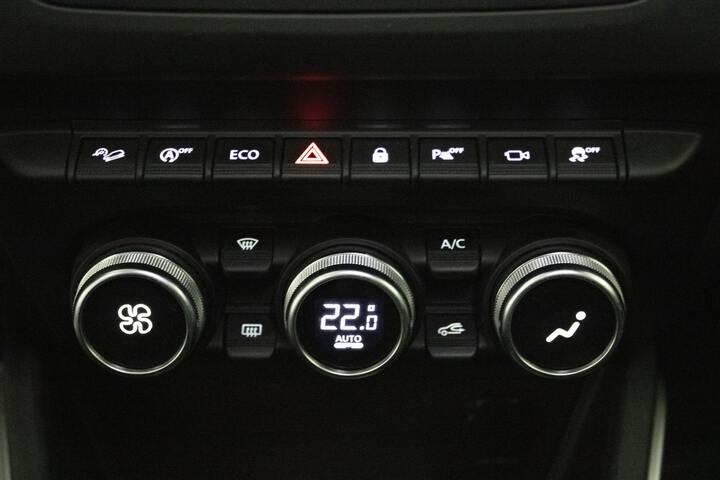Inside Duster Diesel  Azul Cosmos
