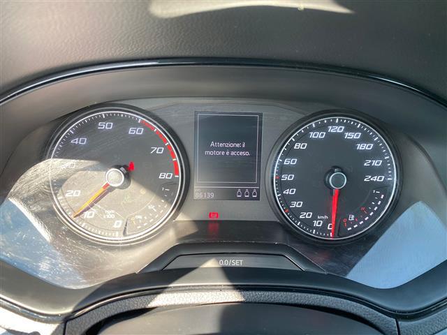 SEAT Arona 02641590_VO38043366