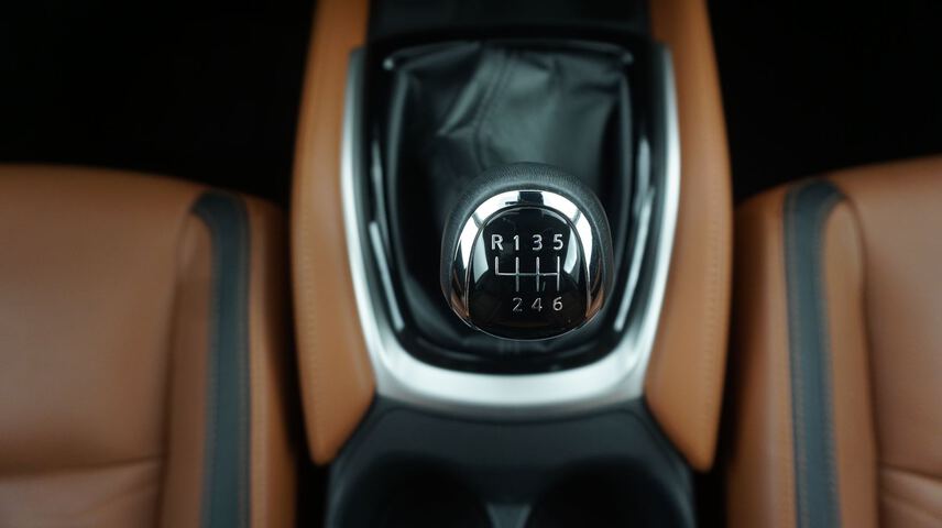Inside X-Trail Diesel  Gris
