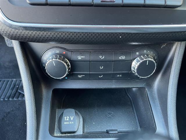 MERCEDES Classe A 02640875_VO38043366