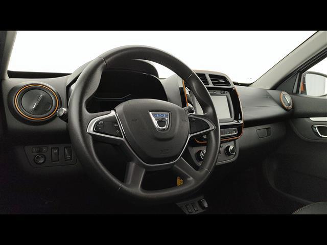 DACIA Spring 00973605_VO38023732