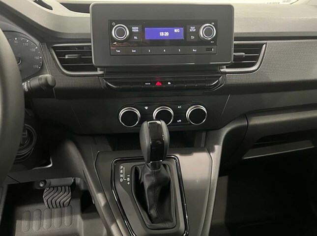 Inside  Kangoo E-Tech 100% eléctrico  blanco mineral