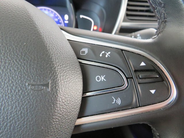 Inside Kadjar Diesel  Gris Highland