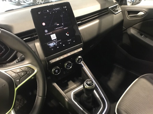 Inside Clio  Gris Titanium