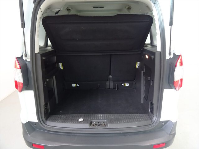 Inside Tourneo Courier Diesel  BLANCO